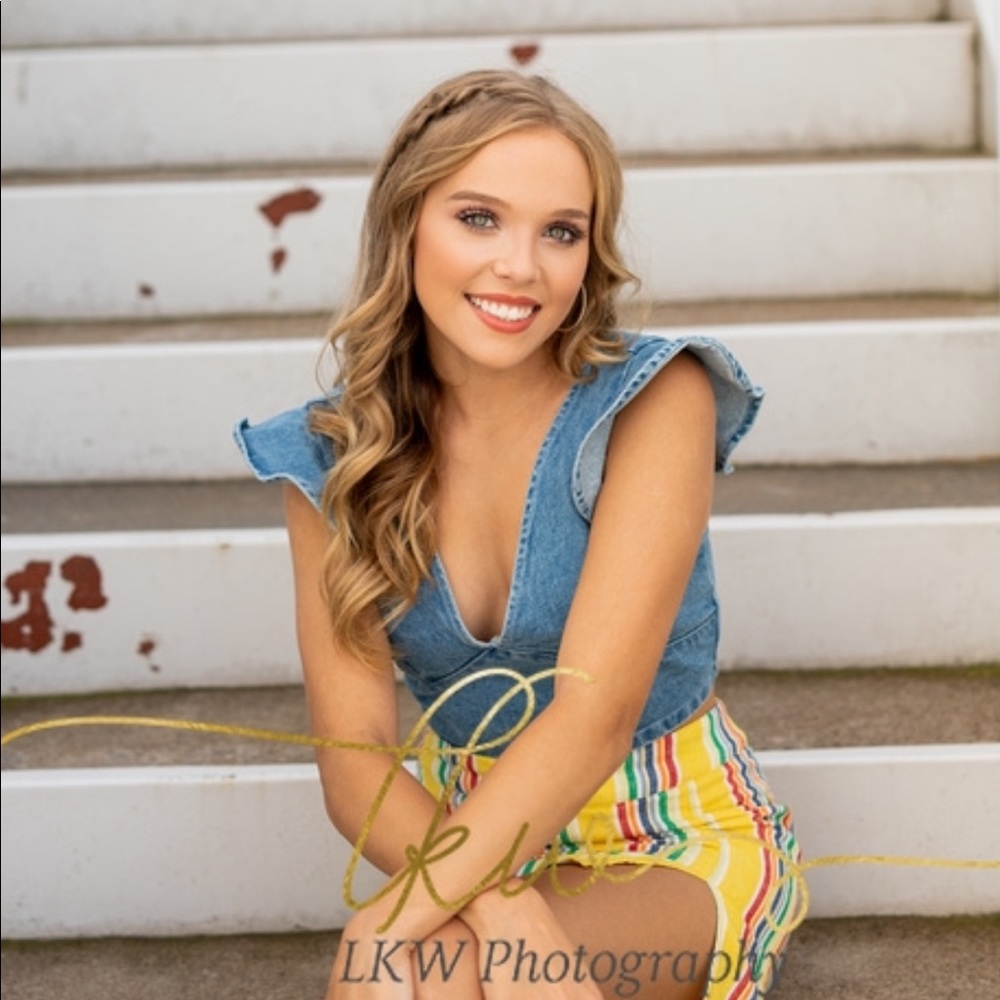 Meet your Posher, Lydia